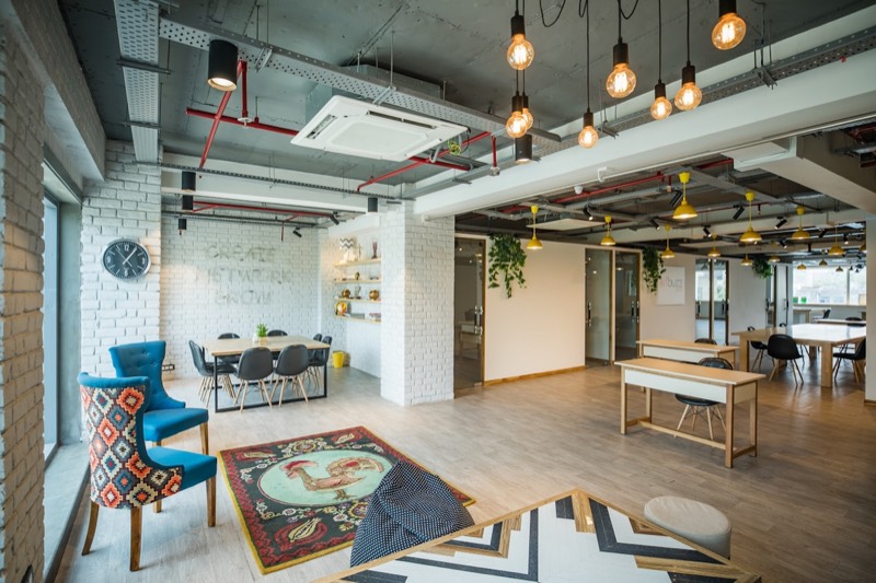 Fully furnished offices in Dubai: what changes