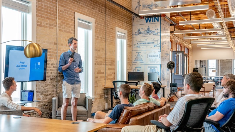 Coworking spaces in Dubai: prices, districts, how to choose